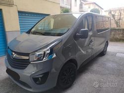 Grigio Usata 2016 Opel Vivaro Monovolume | 19.700 €