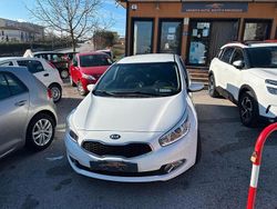 Bianco Usata 2016 Kia Ceed Due volumi | 7490 € (Buon prezzo)