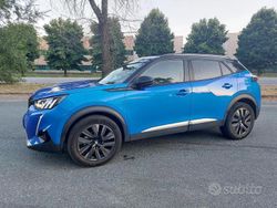 Blu/azzurro Usata 2021 Peugeot 2008 GT SUV | 17.500 € (Cara)