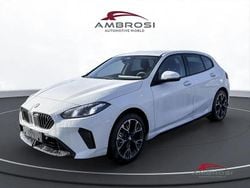 Alpin white pastello Nuova 2025 BMW 116 M Sport Due volumi | 29.500 € (Buon prezzo)