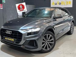 Grigio daytona Usata 2018 Audi Q8 Sport SUV | 42.900 € (Ottimo prezzo)
