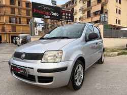 Grigio Usata 2011 Fiat Panda Dynamic Tre volumi | 4200 € (Buon prezzo)