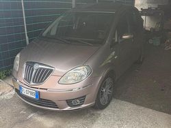 Grigio Usata 2009 Lancia Musa Monovolume | 2400 € (Buon prezzo)