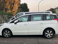 Bianco Usata 2015 Peugeot 5008 Active Monovolume | 6500 € (Buon prezzo)