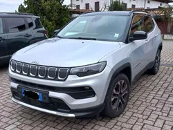 Grigio Usata 2022 Jeep Compass Limited SUV | 24.000 € (Buon prezzo)