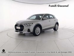 N8 argento cavo metallizzato Usata 2023 Audi A1 Comfort Tre volumi | 23.900 € (Ottimo prezzo)