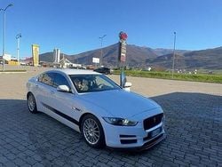 Bianco Usata 2016 Jaguar XE Tre volumi | 12.000 € (Molto cara)