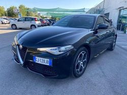 Nero Usata 2022 Alfa Romeo Giulia Business Tre volumi | 31.490 € (Buon prezzo)