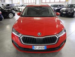 Rosso Usata 2021 Skoda Octavia Ambition Station wagon | 19.500 € (Buon prezzo)
