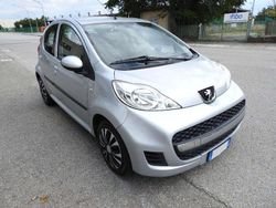 Argento metallizzato Usata 2011 Peugeot 107 Active Due volumi | 4900 € (Buon prezzo)
