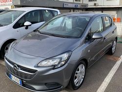 Grigio Usata 2017 Opel Corsa Tre volumi | 10.900 € (Molto cara)