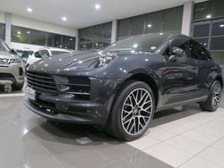 Grigio scuro met Usata 2019 Porsche Macan SUV | 47.900 € (Buon prezzo)