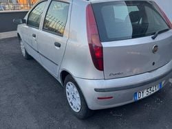 Grigio Usata 2009 Fiat Punto Classica Due volumi | 2200 € (Ottimo prezzo)