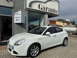Bianco Usata 2013 Alfa Romeo Giulietta Business Due volumi | 5200 € (Buon prezzo)