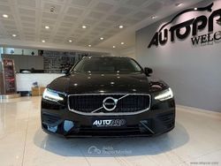 Nero Usata 2021 Volvo V60 Business Edition Station wagon | 17.800 € (Ottimo prezzo)