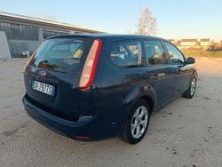 Blu Usata 2009 Ford Focus Station wagon | 2400 € (Buon prezzo)