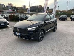 Nero Usata 2023 MG ZS Luxury Tre volumi | 28.500 €