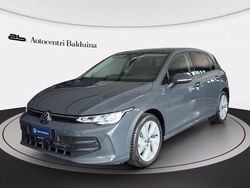 Dolphin grey Nuova 2025 VW Golf VIII Edition Tre volumi | 32.500 € (Buon prezzo)