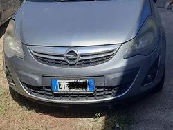 Grigio Usata 2014 Opel Corsa Tre volumi | 3200 € (Buon prezzo)