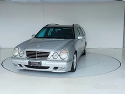 Usata 2001 Mercedes E320 Station wagon | 3500 €