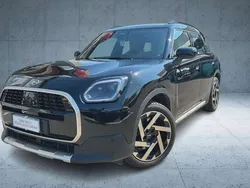 Nero / metallizzato Usata 2024 Mini Countryman Classic SUV | 36.900 € (Super prezzo)