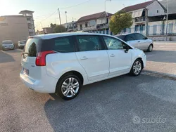 Bianco Usata 2012 Peugeot 5008 Allure Monovolume | 1950 € (Super prezzo)