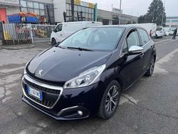 Blu Usata 2018 Peugeot 208 Allure Due volumi | 7990 € (Buon prezzo)