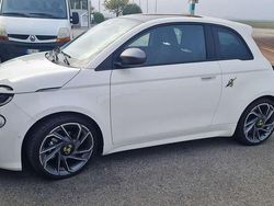 Usata 2023 Abarth 500e Due volumi | 26.500 € (Buon prezzo)