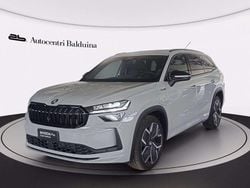 Grigio acciaio Nuova 2025 Skoda Kodiaq SportLine SUV | 45.900 € (Molto cara)