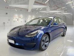 Blu Usata 2020 Tesla Model 3 Long Range Tre volumi | 23.500 € (Super prezzo)