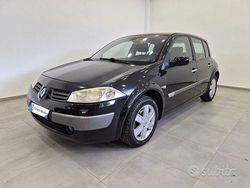 Nero Usata 2004 Renault Mégane II Tre volumi | 1950 € (Buon prezzo)