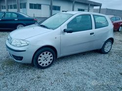 Grigio Usata 2009 Fiat Punto Active Tre volumi | 2500 € (Buon prezzo)