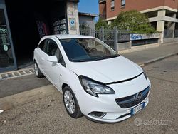 Bianco Usata 2016 Opel Corsa Coupé | 6500 € (Buon prezzo)