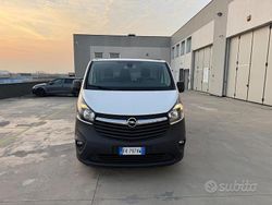 Bianco Usata 2017 Opel Vivaro Edition Monovolume | 12.500 € (Buon prezzo)