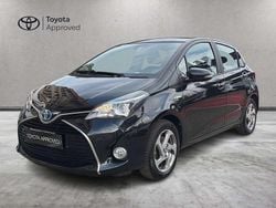Nero Usata 2017 Toyota Yaris Hybrid Active Tre volumi | 10.900 € (Ottimo prezzo)