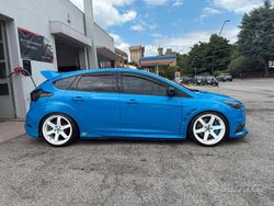 Blu Usata 2016 Ford Focus ST Tre volumi | 17.600 € (Buon prezzo)