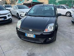 Nero Usata 2008 Ford Fiesta Tre volumi | 1999 € (Buon prezzo)