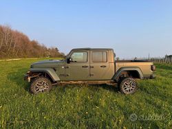 Usata 2022 Jeep Gladiator Pick-up | 55.000 € (Cara)