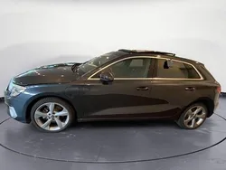 Bianco ghiaccio metallizzato Usata 2021 Audi A3 S-Line | 33.900 €
