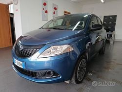 Blu Usata 2024 Lancia Ypsilon Gold Due volumi | 14.900 € (Cara)