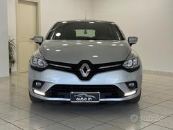 Argento Usata 2019 Renault Clio IV Zen Tre volumi | 9700 € (Buon prezzo)