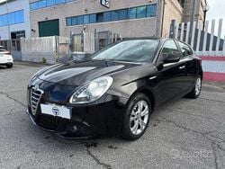 Nero Usata 2013 Alfa Romeo Giulietta Distinctive Tre volumi | 6900 € (Ottimo prezzo)
