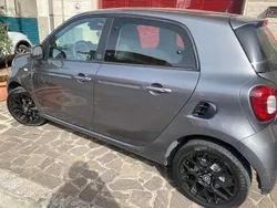 Grigio Usata 2019 Smart ForFour Electric Drive Passion Due volumi | 13.500 € (Molto cara)