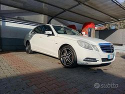 Bianco Usata 2011 Mercedes E200 Tre volumi | 8500 €