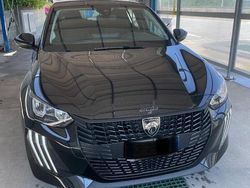 Nero Usata 2024 Peugeot 208 Due volumi | 15.000 € (Buon prezzo)