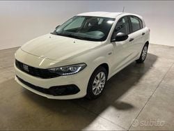 Bianco Nuova 2025 Fiat Tipo | 21.000 € (Buon prezzo)