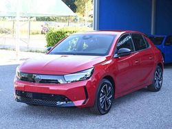 Rosso Nuova 2025 Opel Corsa Tre volumi | 17.500 € (Buon prezzo)