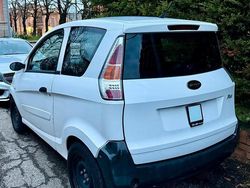 Bianco Usata 2013 Microcar M.Go Due volumi | 5000 €