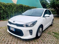 Bianco Usata 2020 Kia Rio Tre volumi | 11.500 € (Buon prezzo)