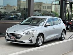 Grigio Usata 2019 Ford Focus Tre volumi | 13.500 € (Ottimo prezzo)